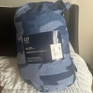 FULL / QUEEN Comforter + pillow cases